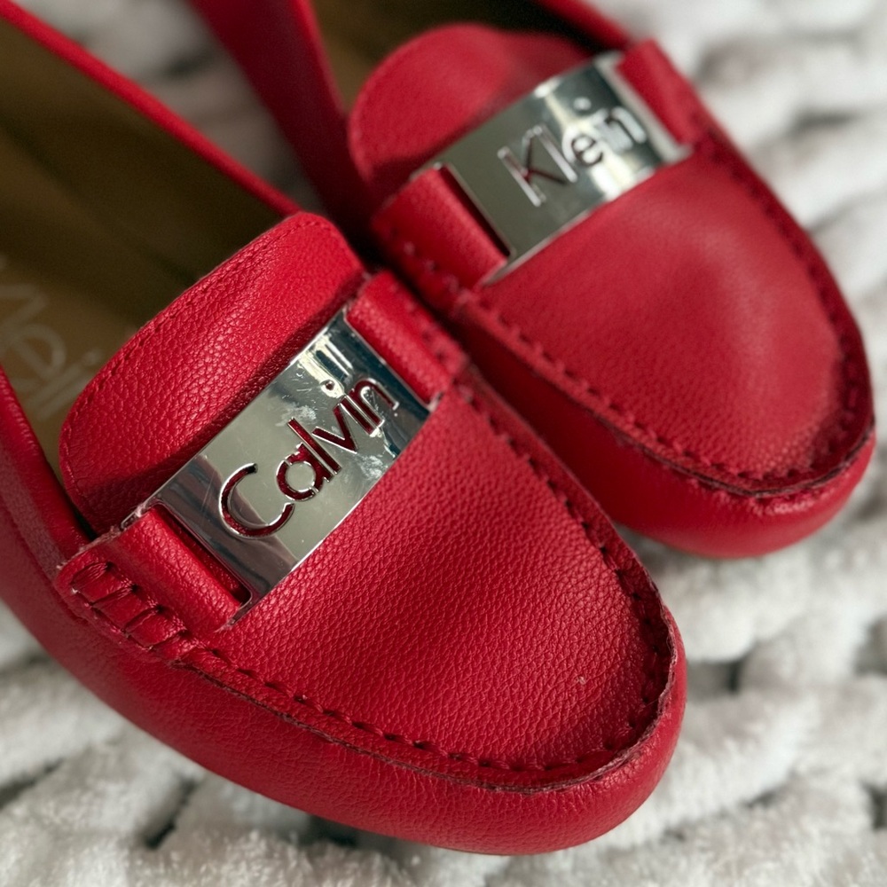 CALVIN KLEIN 11 Lillia Red Faux Leather Loafers • Driving Moccasins Shoes - Picture 5 of 9